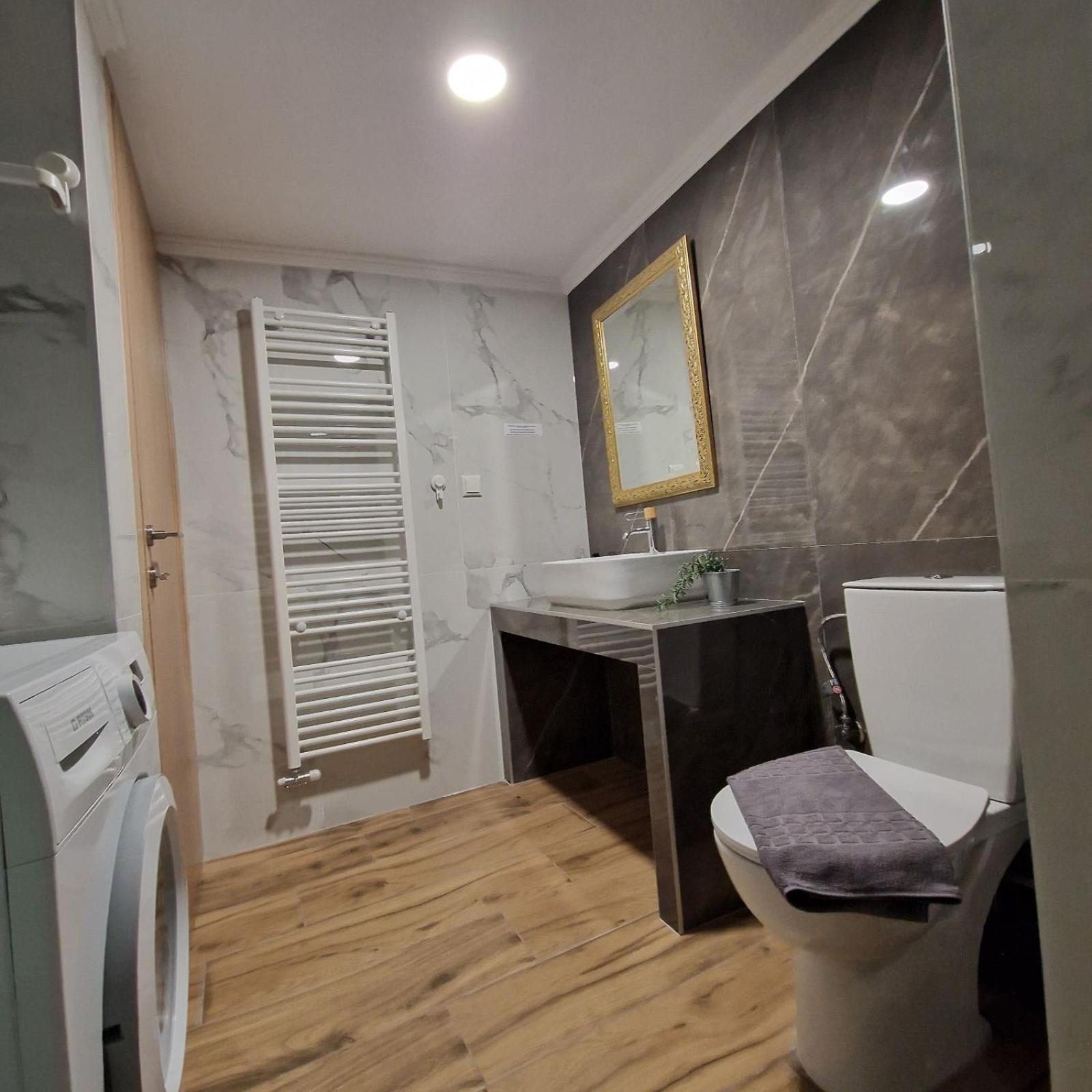 N&S Apartment B Едеса Екстериор снимка