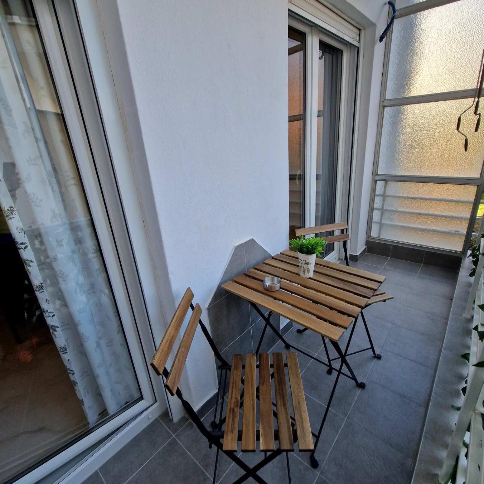 N&S Apartment B Едеса Екстериор снимка